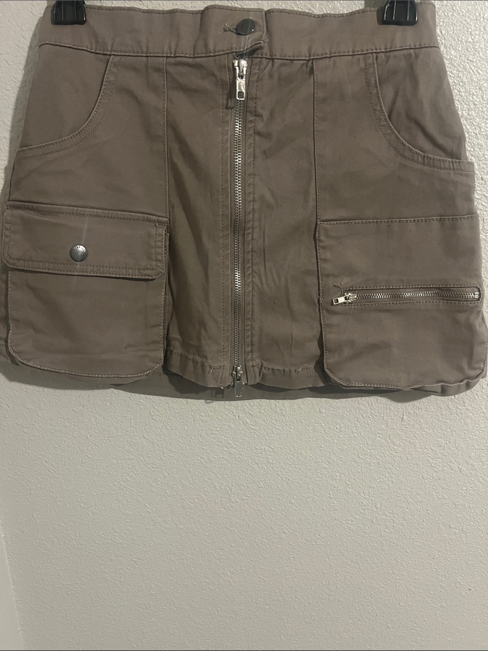 Women's Utility Zip-Front Skirt in Taupe